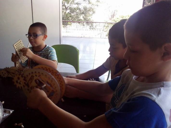 Supporting children in learning labs