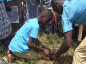Club P.A.N. children planting trees