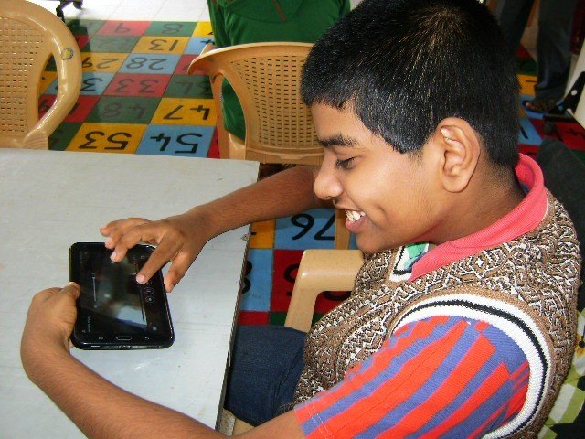 Electronic teaching aids for disabled children