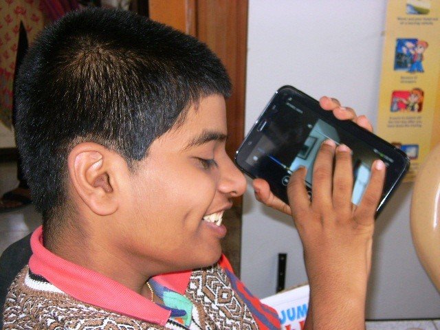 Electronic teaching aids for disabled children