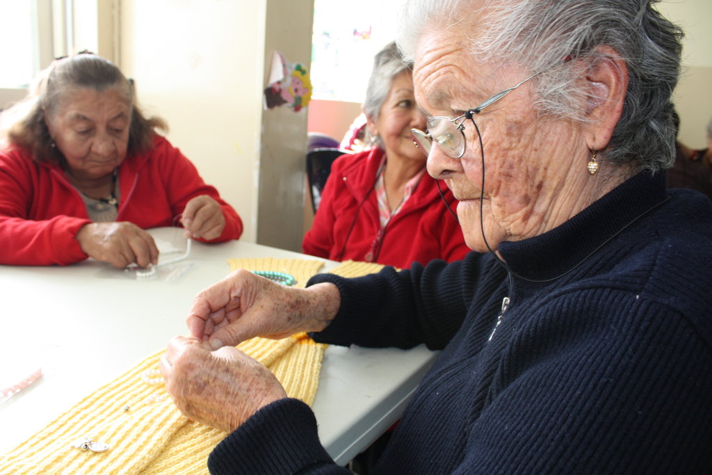 Help  a worthy old age to elderly in Colombia