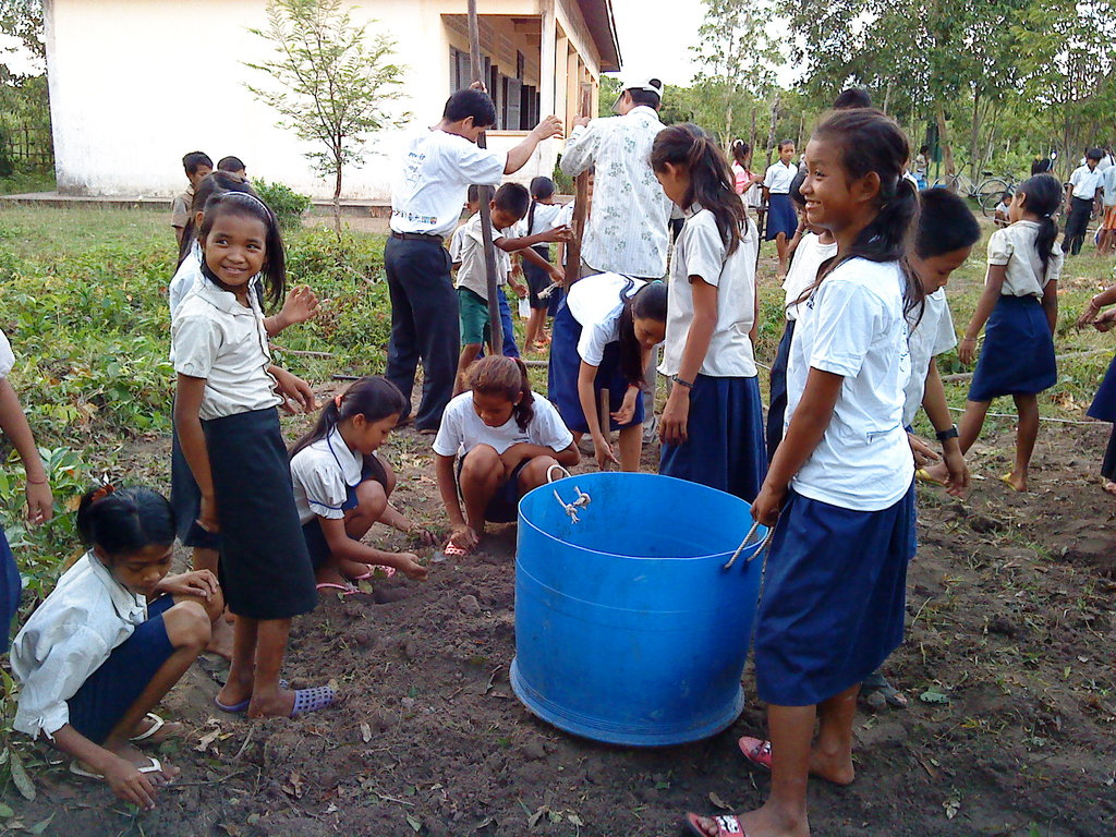 Implement Sustainable Waste Management in Chi Phat