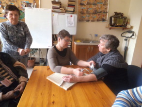 Blood pressure checking