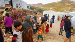 Concern distributes water tanks to Syrian refugees