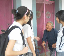 Interviewing elders for the GangJi town Green Map