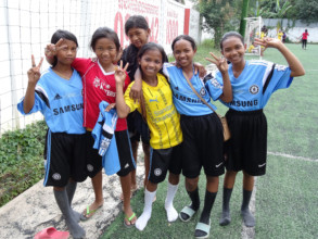 Always time for a photo between games!