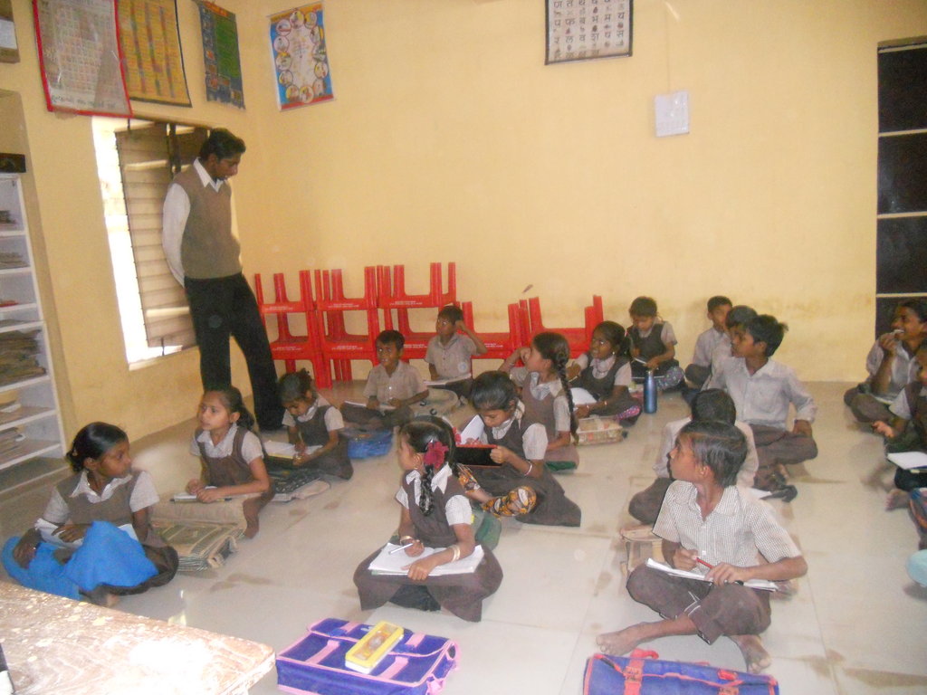 Para Teacher in Govt school for Child Education