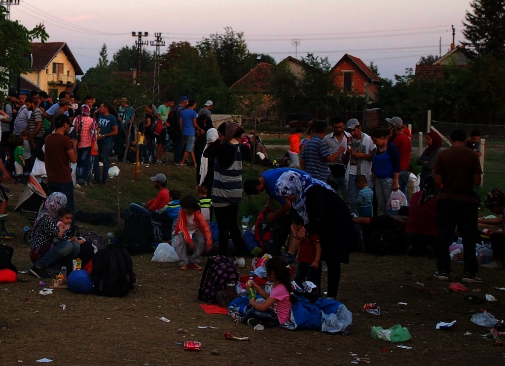 Refugees Coming in Thousands to Serbia
