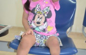 A little baby that needs your help to walk!