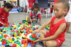 Building towers on wheels with Lego Duplo