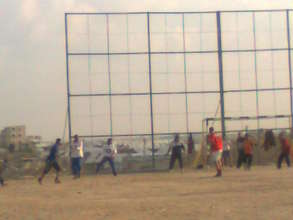 This huge net keeps ball away from tunnels
