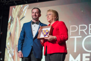 Michelle Bachelet in Todo Mejora 2017 Awards!