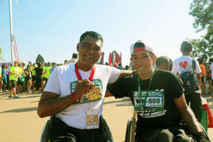 Sokun and the winner of the Wheelchair category