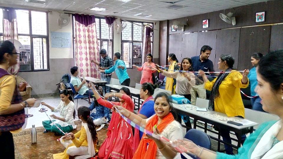 Salaam Baalak Trust - working for street children