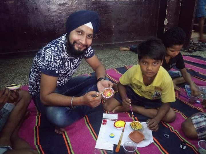 Salaam Baalak Trust - working for street children
