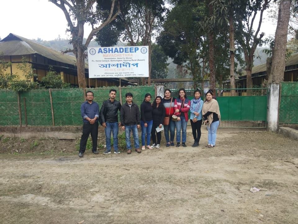 Salaam Baalak Trust - working for street children