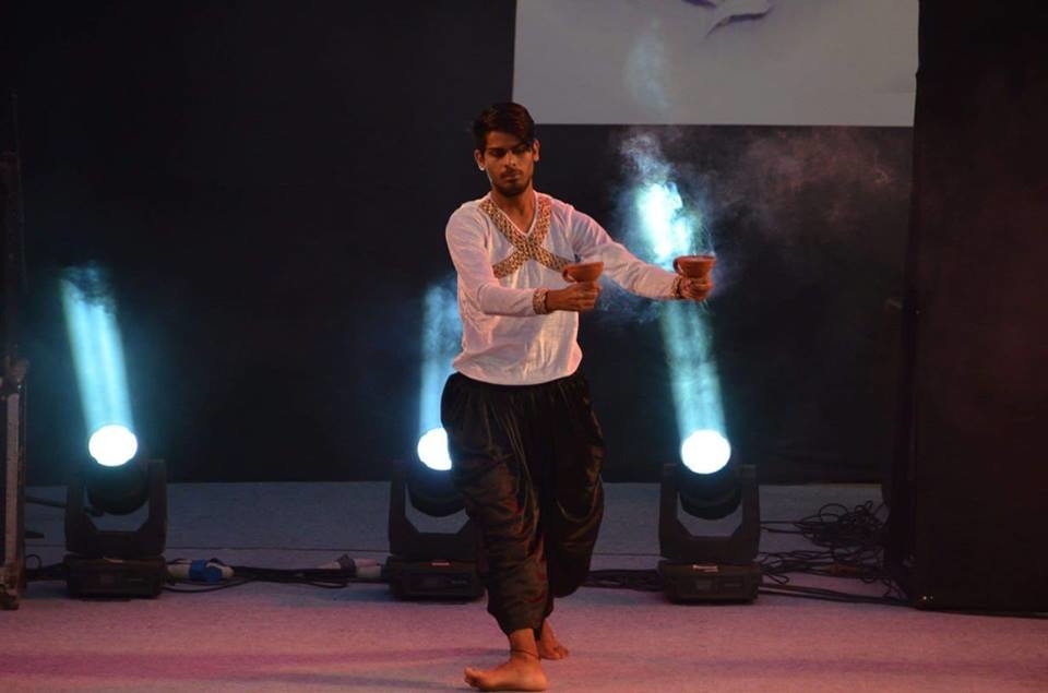 Salaam Baalak Trust - working for street children