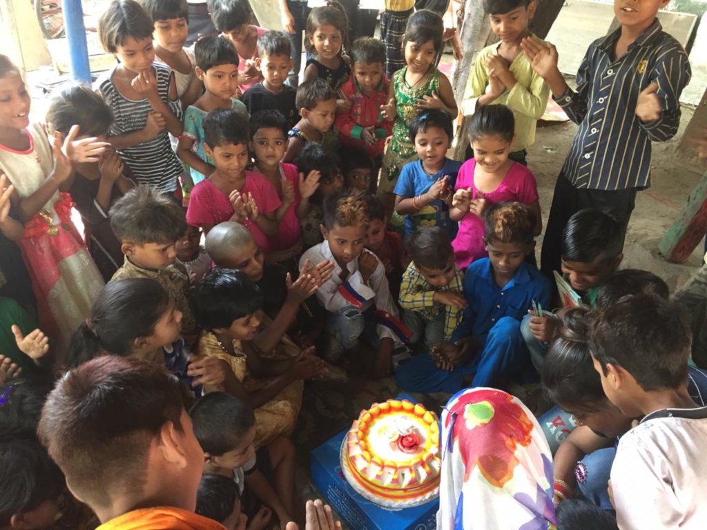 Salaam Baalak Trust - working for street children