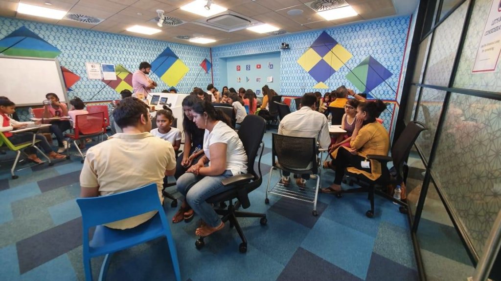 Salaam Baalak Trust - working for street children