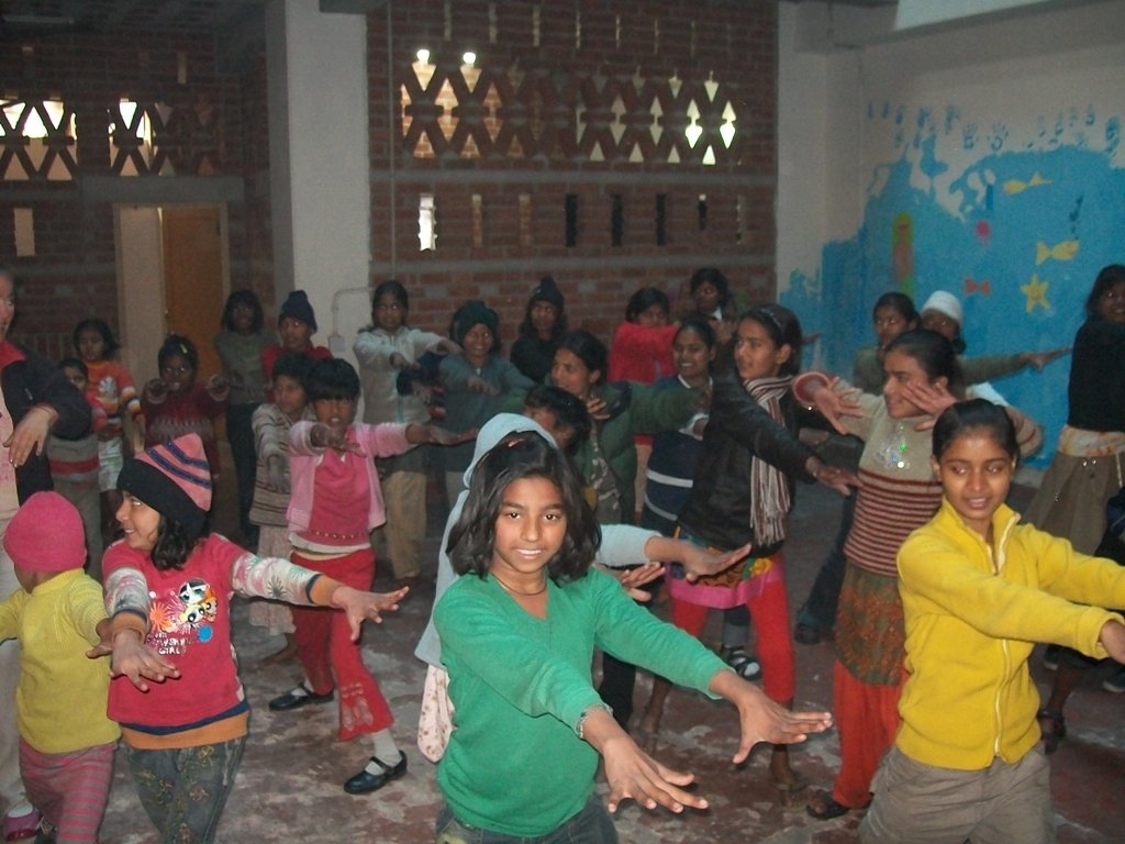 Salaam Baalak Trust - working for street children