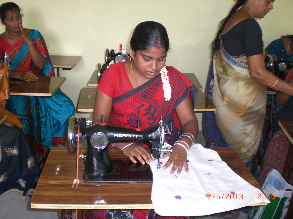 Support sewing training to poor women