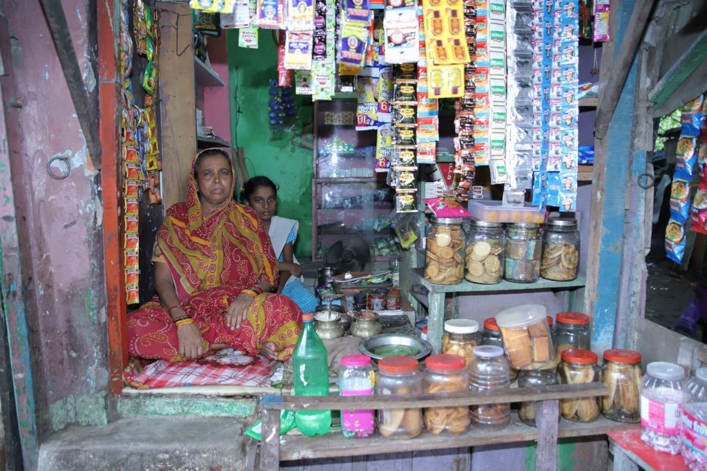 Alternative livelihoods for 500 ragpicker families