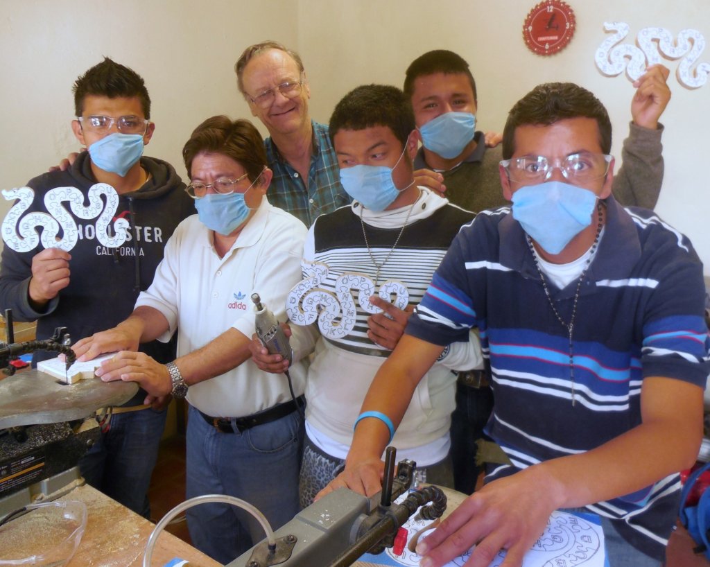 Empower Deaf Women to  Build a Business in Mexico