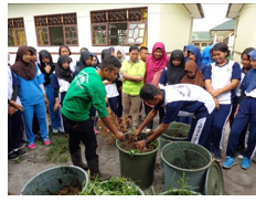 Workshops with local high school students