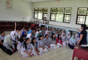 Presentation in schools