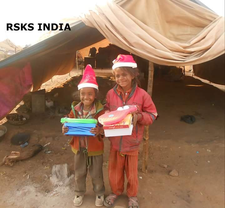 Giving Joy to slum kids in india