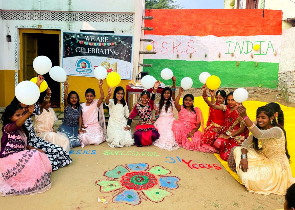 Glorious 31 Years with ''May All Live Happily''