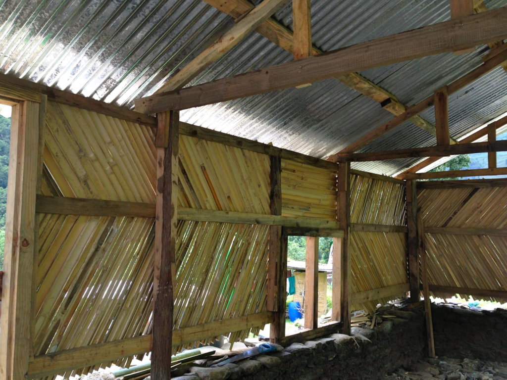 Shelter and water for earthquake victims in Nepal