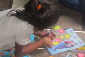Sreyleap uses art therapy to express herself