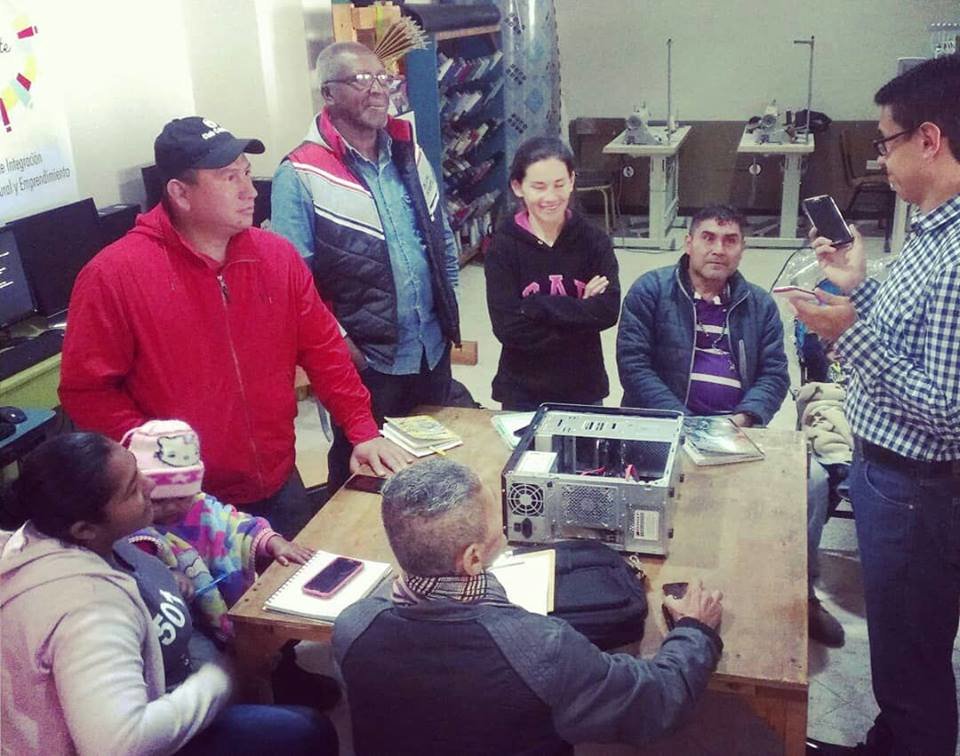 Computer clases with the entrepeneurs