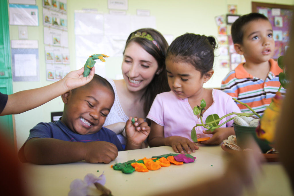 Back to school campaign for 5 child centers in CR!