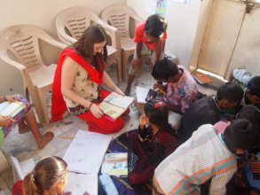 One of Sambhali's volunteers teaching English