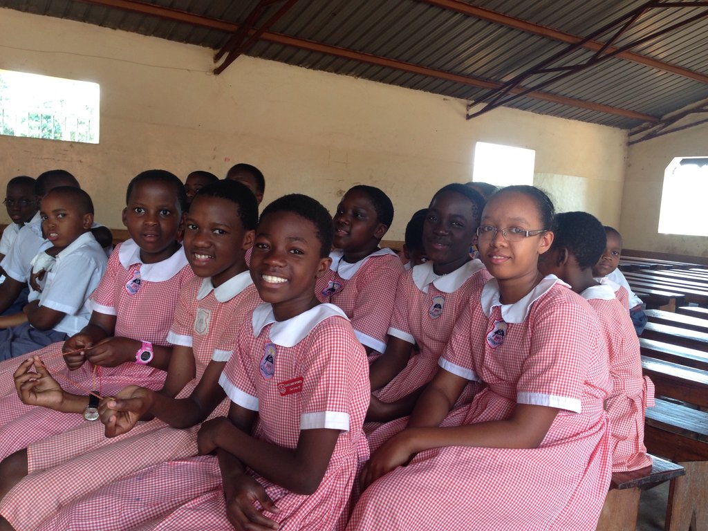 Improve literacy for Ugandan rural children