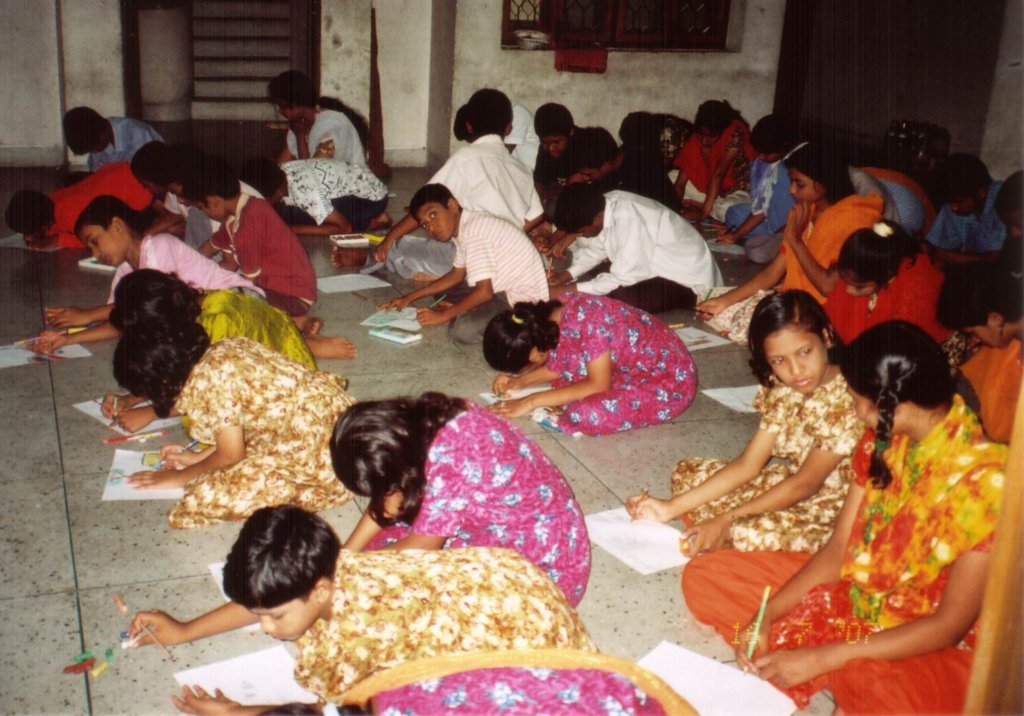 10 Computers Educate 40 Bangladesh Orphans