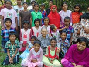 Sakura family home children with the founder Md.