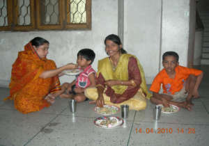 Each mother, MA, takes care of several children