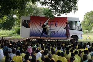 Educating rural Kenyans about HIV through theatre