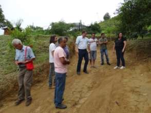 Municipalitys group checking Lurdinhas farm