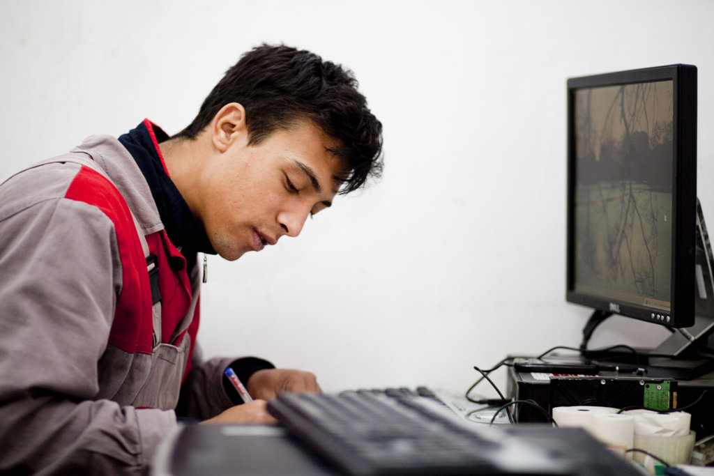 Give a job to 25 discriminated people in Bucharest