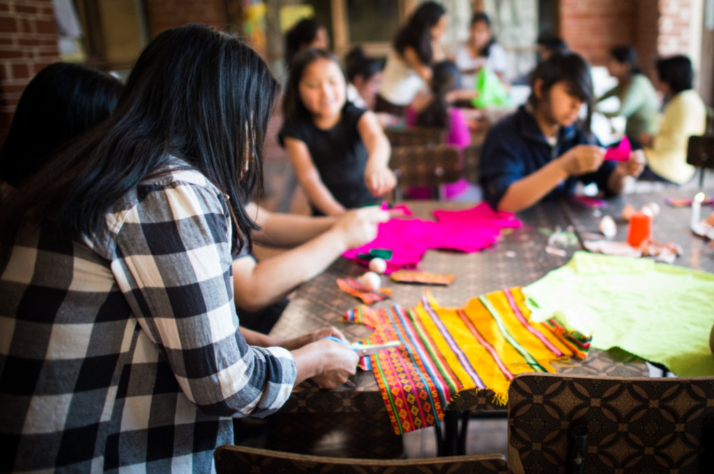 Empowerment workshops for 30 young girls - Bolivia