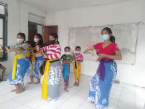 We resumed Balinese traditional dance lessons