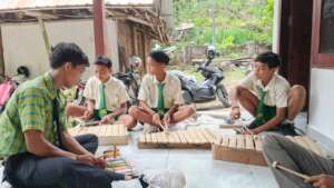 Bamboo Craft Program