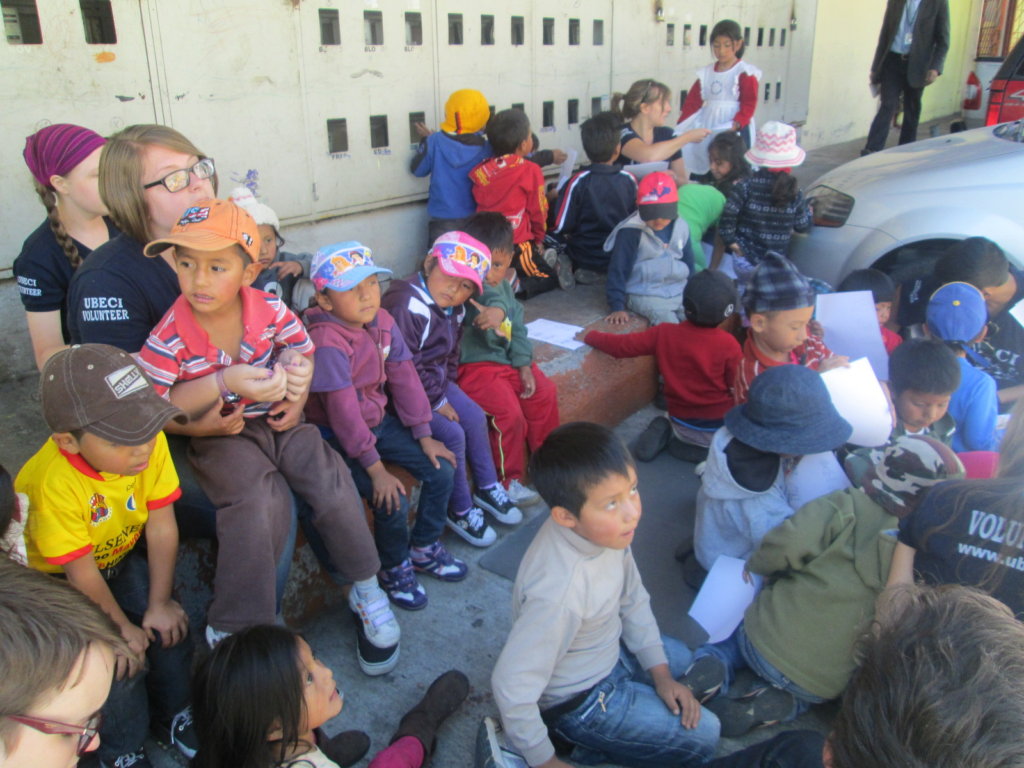 Reduce work hours for Ecuadorian street children