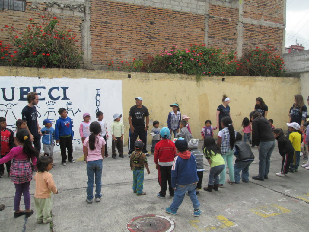 Reduce work hours for Ecuadorian street children