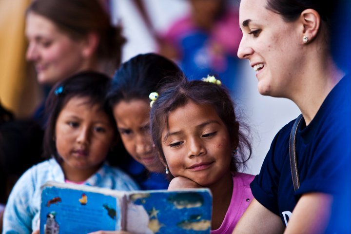 Reduce work hours for Ecuadorian street children