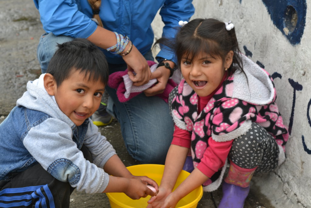 Reduce work hours for Ecuadorian street children